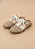 CASUAL SLIP ON SNEAKER