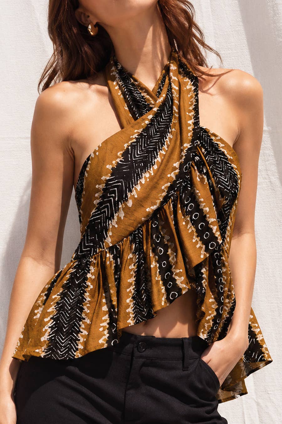 Wild days Ruffled Cross-Neck Halter