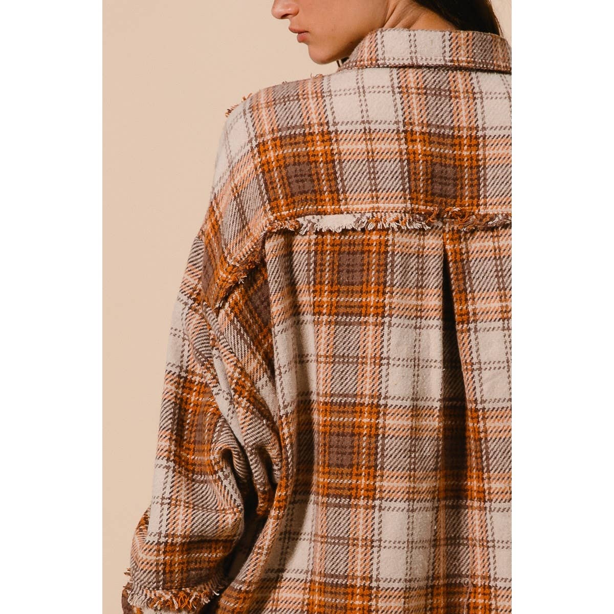 CHECKED WOVEN FRAYED DEGE DETAIL SHACKET