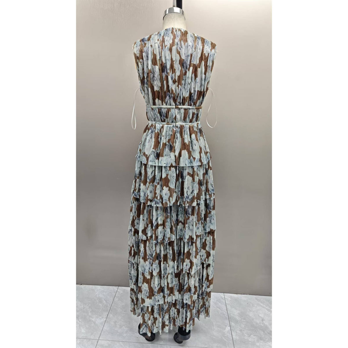 PLUNGING NECKLINE RUFFLED MAXI DRESS