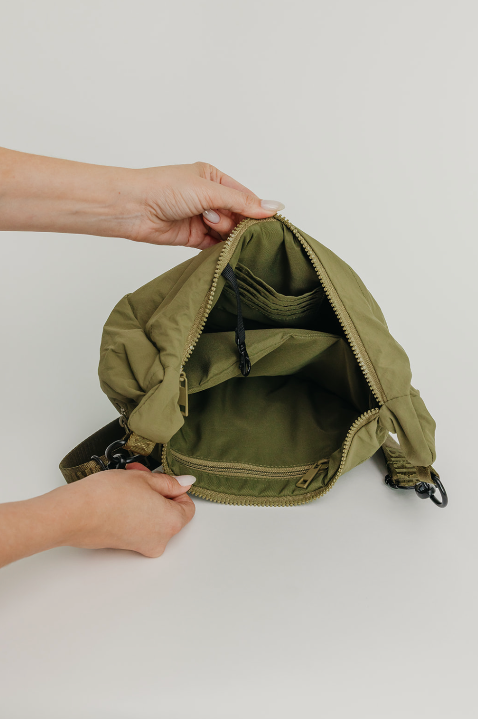 Basil Crescent Bag Brixley