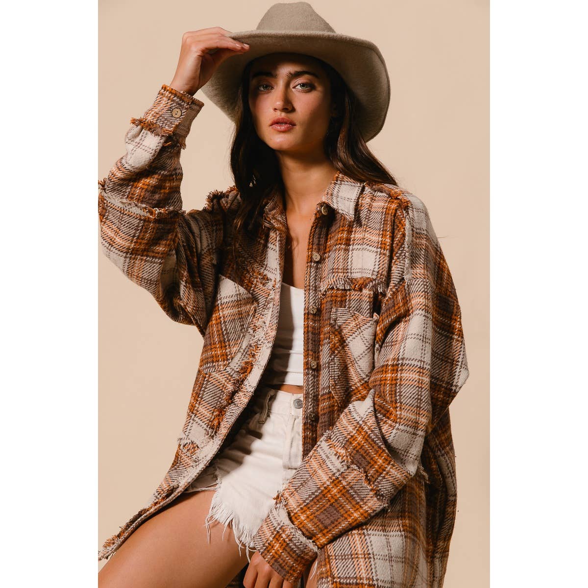 CHECKED WOVEN FRAYED DEGE DETAIL SHACKET