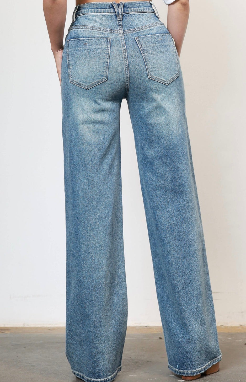 The High-Rise Essential Baggy Jeans