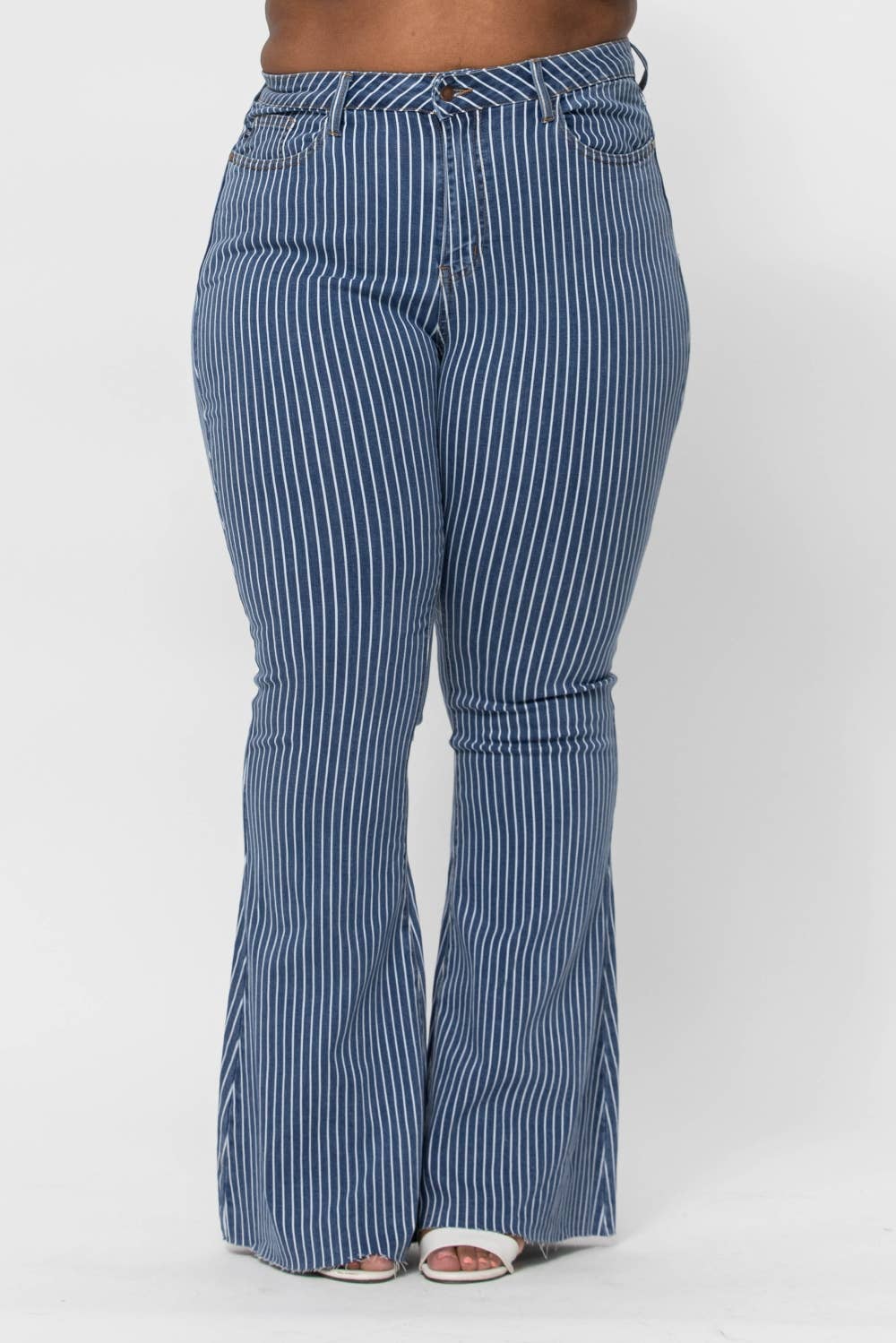 HI-WAIST SUPER FLARE PIN STRIPE  - PLUS, Judy Blue