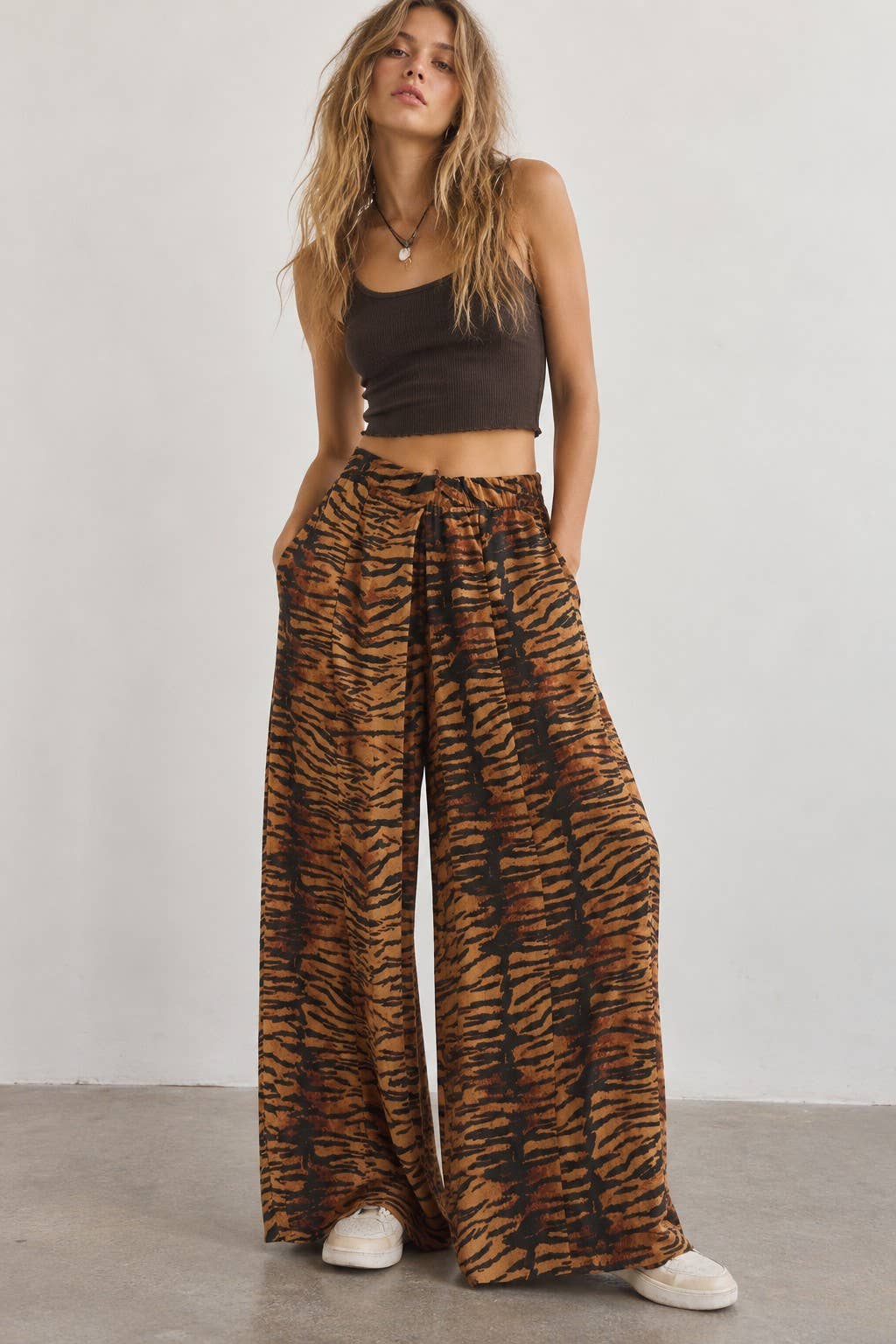 TIGER PRINT WIDE LEG PANTS