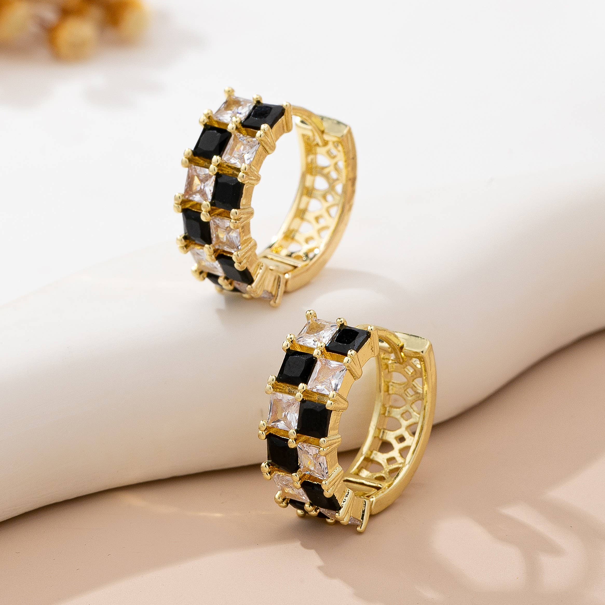 Checker Black & Crystal Baguette Hoop Earrings | 80E61892
